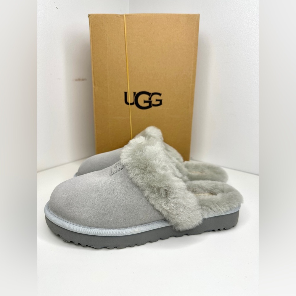 UGG Cozy Suede Slipper with Shearling Women’s Shoes, New 7M, 8M, 9M LIGHT GREY